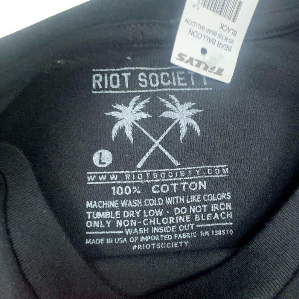 Riot Society Bear Balloon Black Graphic Print Cotton Blend T-Shirt L Tilly's nwt - Picture 7 of 9